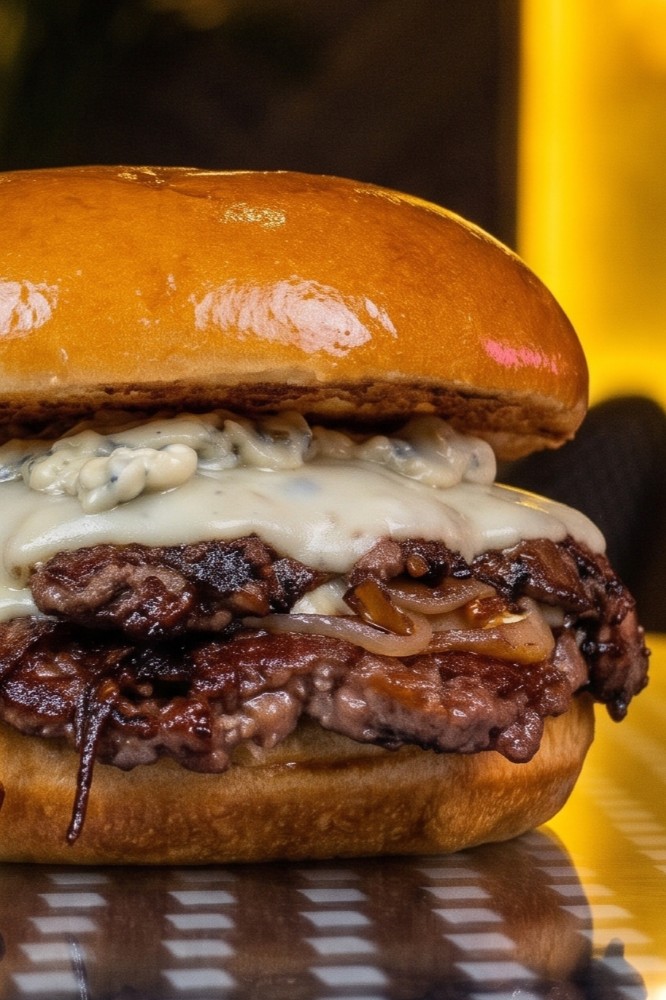 Fugazzetta burger